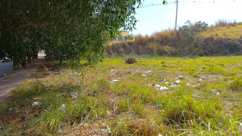 Terreno - Venda - Margem Esquerda - Cachoeira Paulista - SP