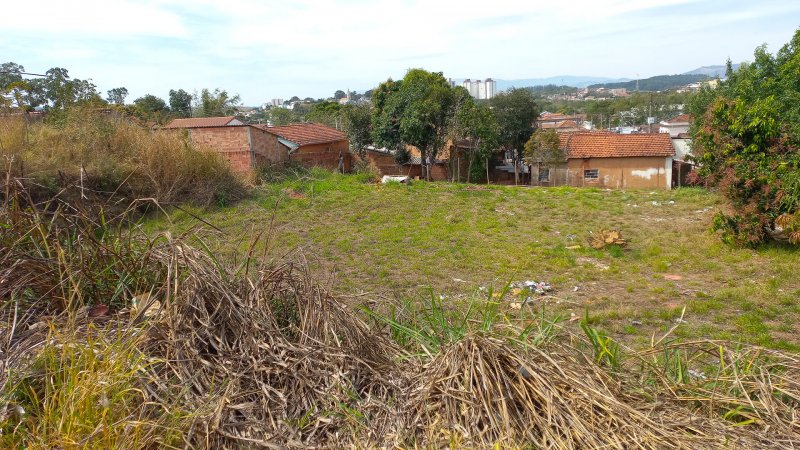 Terreno - Venda - Margem Esquerda - Cachoeira Paulista - SP