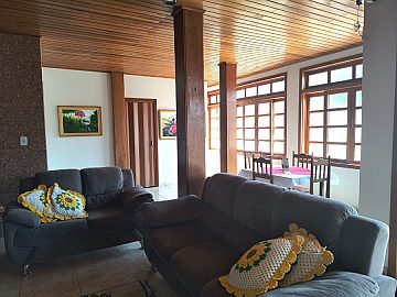 9 SUITES, JARDIM DE INVERNO, ENERGIA SOLAR, TODA MOBILIADA